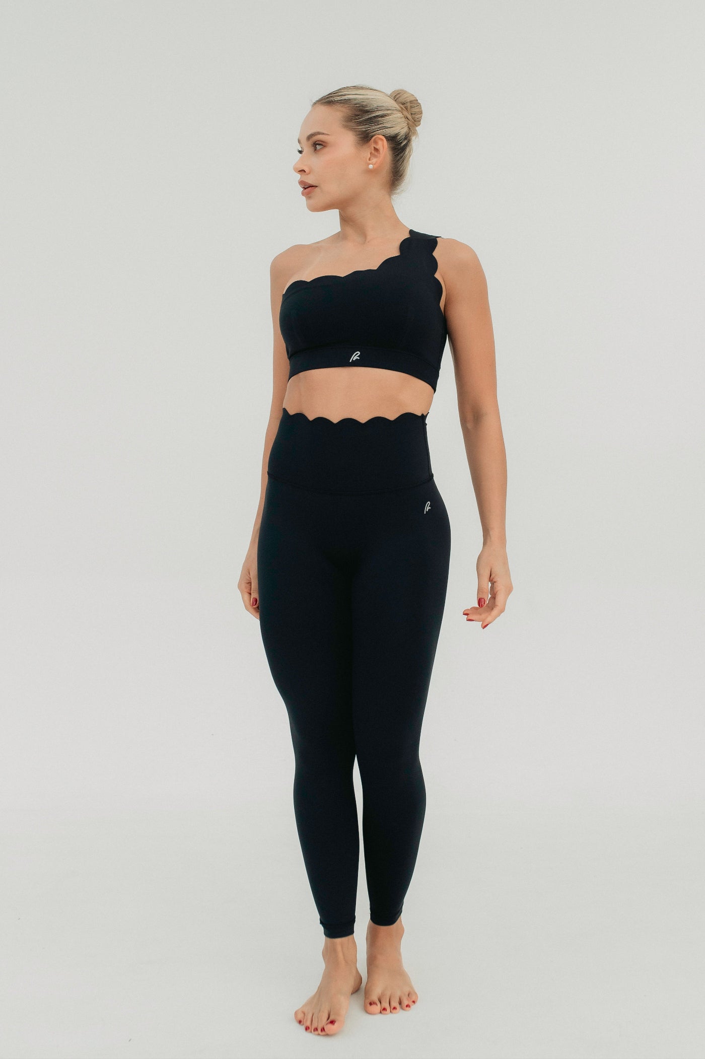 Exclusive Top Women black Activewear Radell Online Store